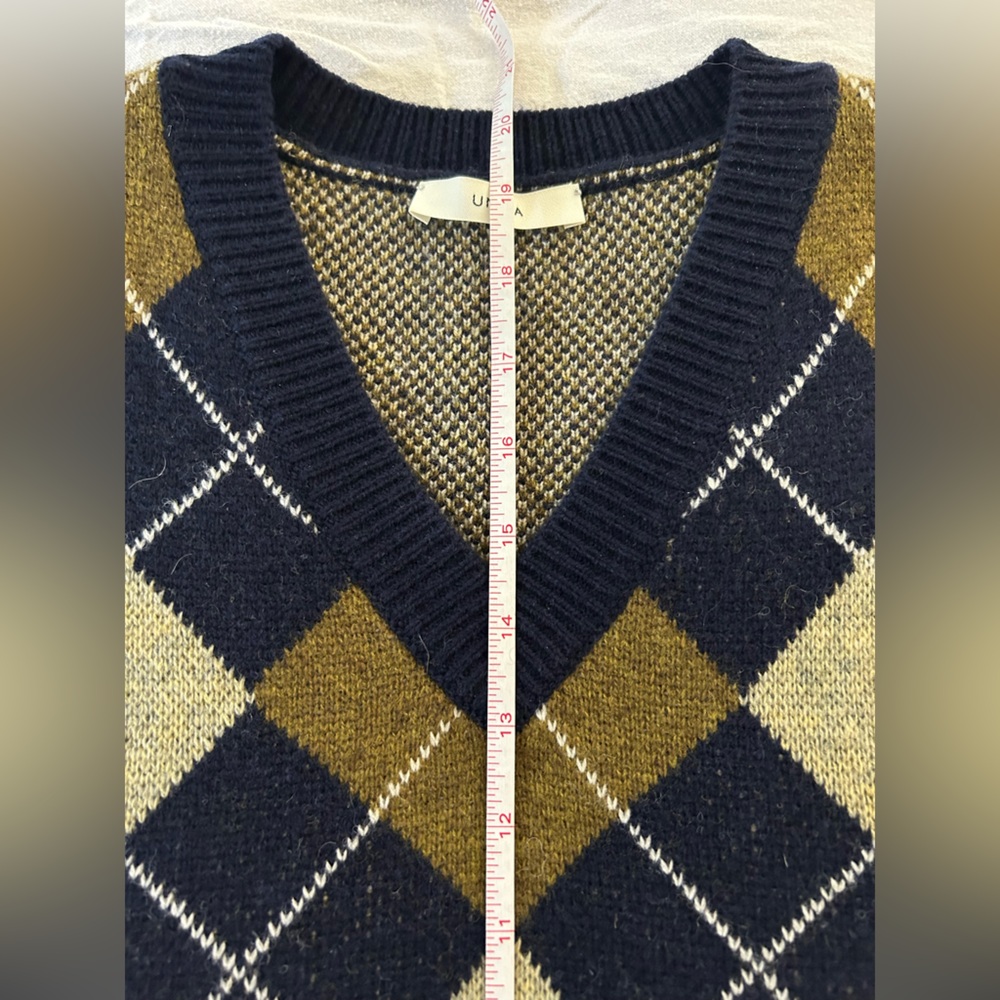 UNICA Renaissance Classic Argyle Pattern Wool Blend College Style Knit vest - Picture 9 of 10